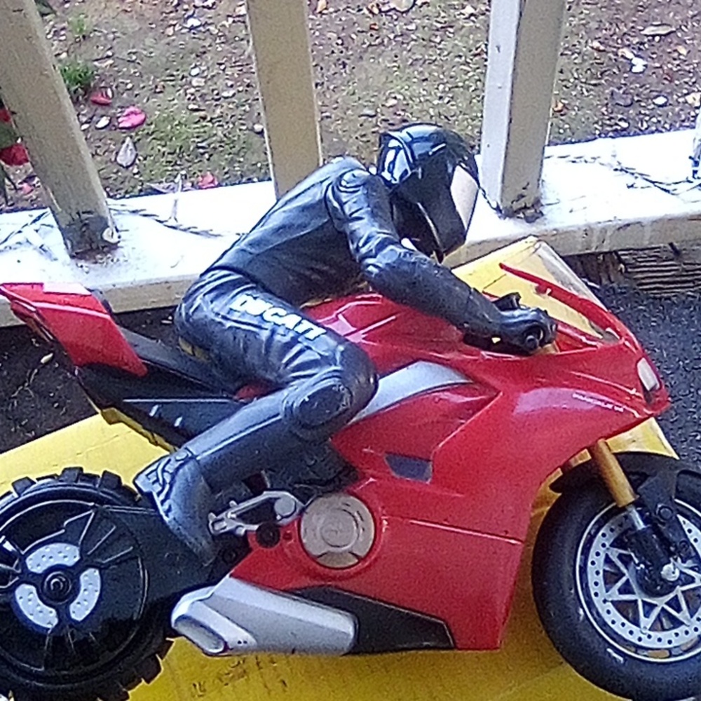 Ducati Motorized Motorcycle Racing Adult Toy Full Size Action Bike.